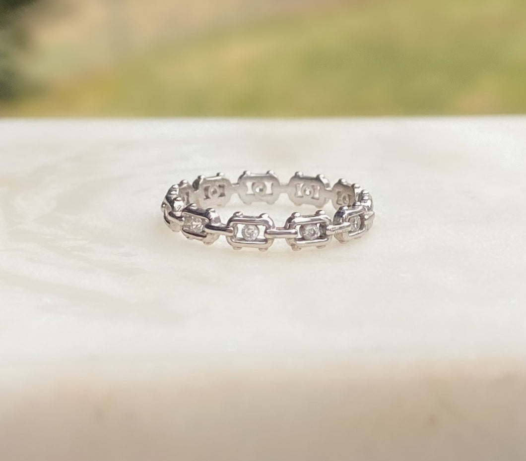 Sterling Silver Eternal Link Cubic Zirconia Ring