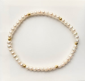 Daphne B Pearl Bracelet