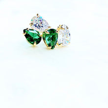 Load image into Gallery viewer, Love Pear Shape Green Earrings