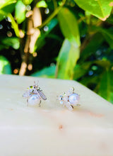 Load image into Gallery viewer, Sterling Silver Bee You Earrings