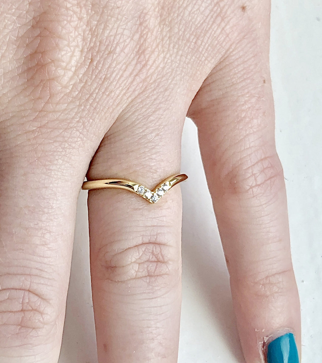 Petite Chevron Ring